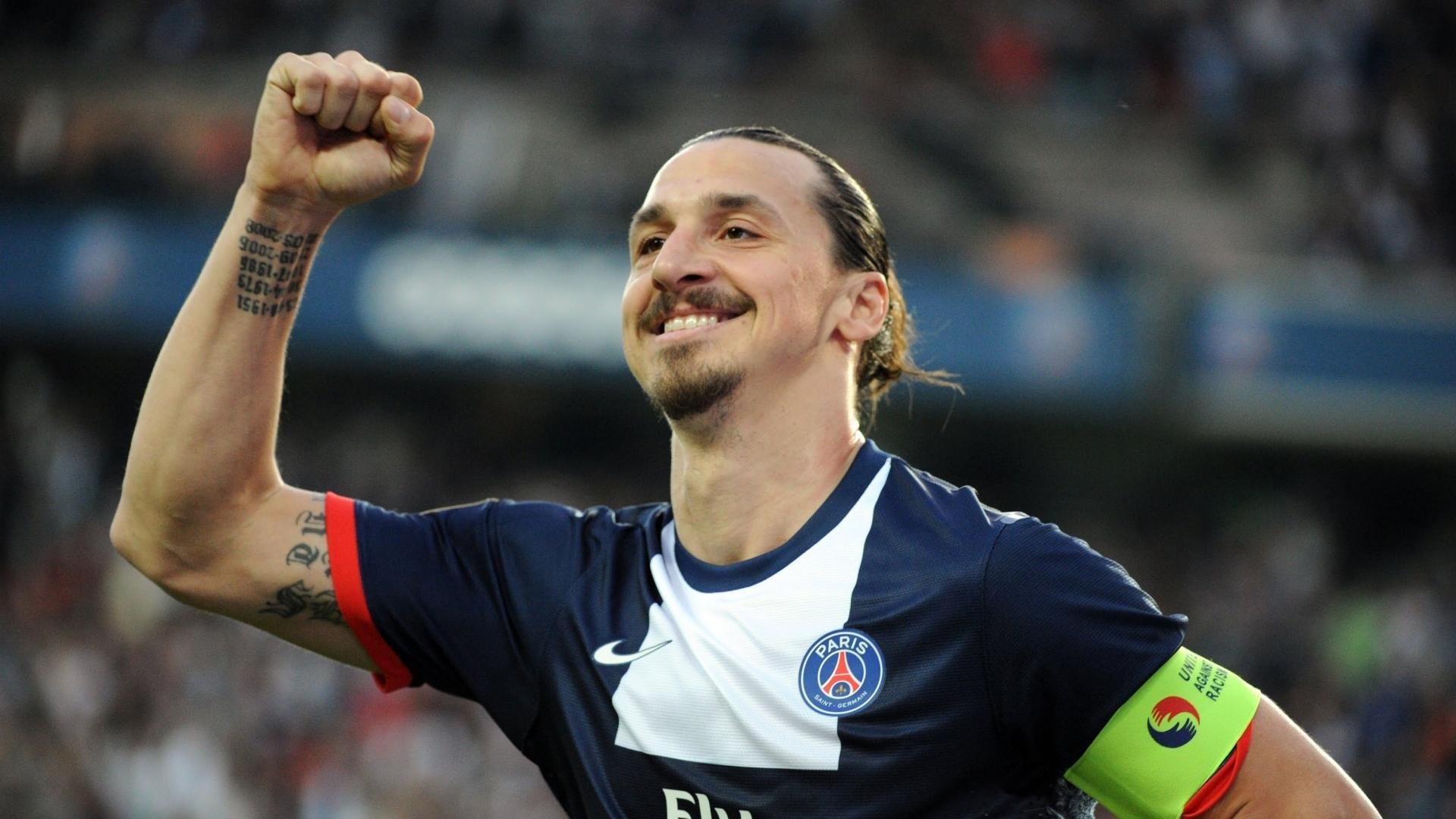 年度焦点之战之夜,武切维奇大场面先生